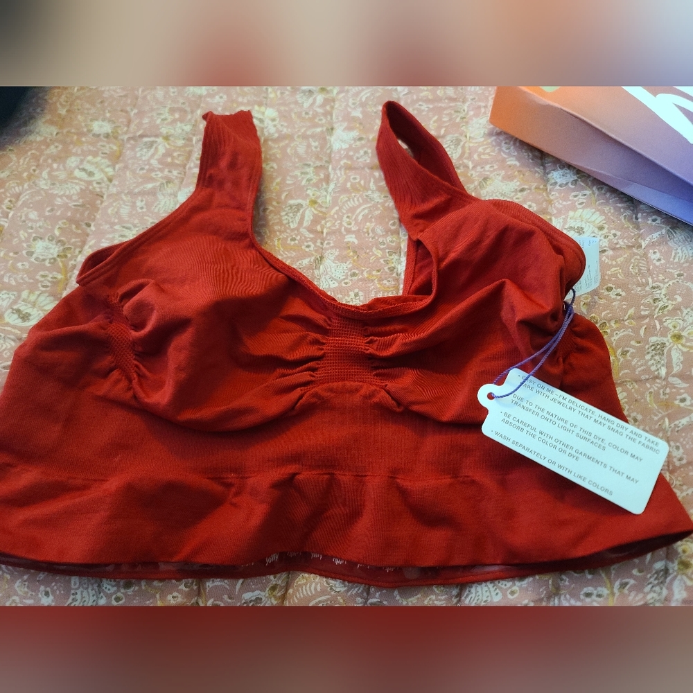 Yitty Shaping Midi Bra - Lizzo - 3x/4x - Jelly Red - Fabletics